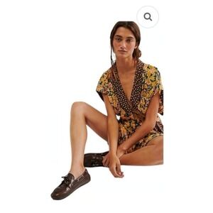 Free People Size Small Floral Mixed Print Romper Deep V Flutter Shorts Festival